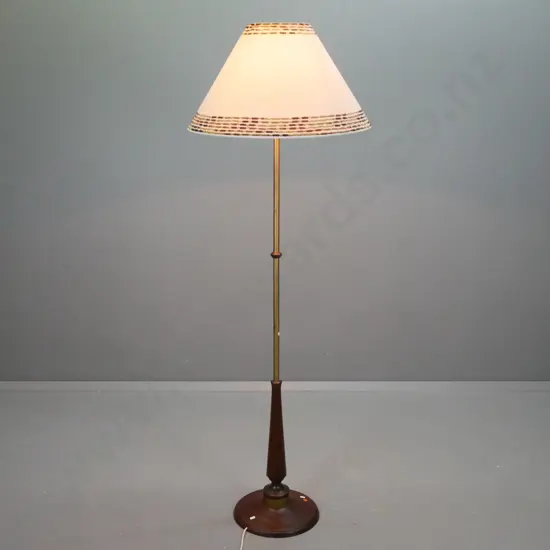 retro standard lamp with mahogany circular base, tapered steam with brass top section, fitting on top is loose,