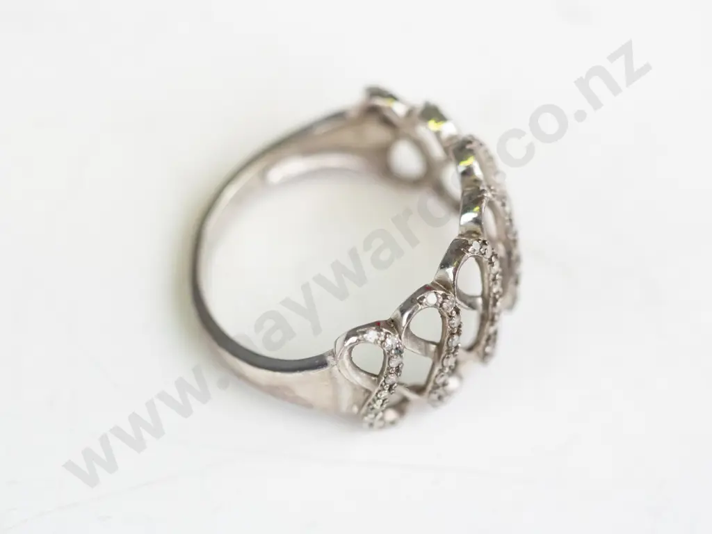 silver cz ring stamped 925 Image 1++