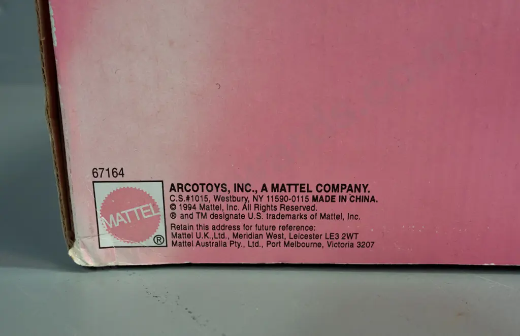 1994 Arcotoys / Mattel Barbie Corvette in sealed original box H-115 L-540 W-230 Image 1++