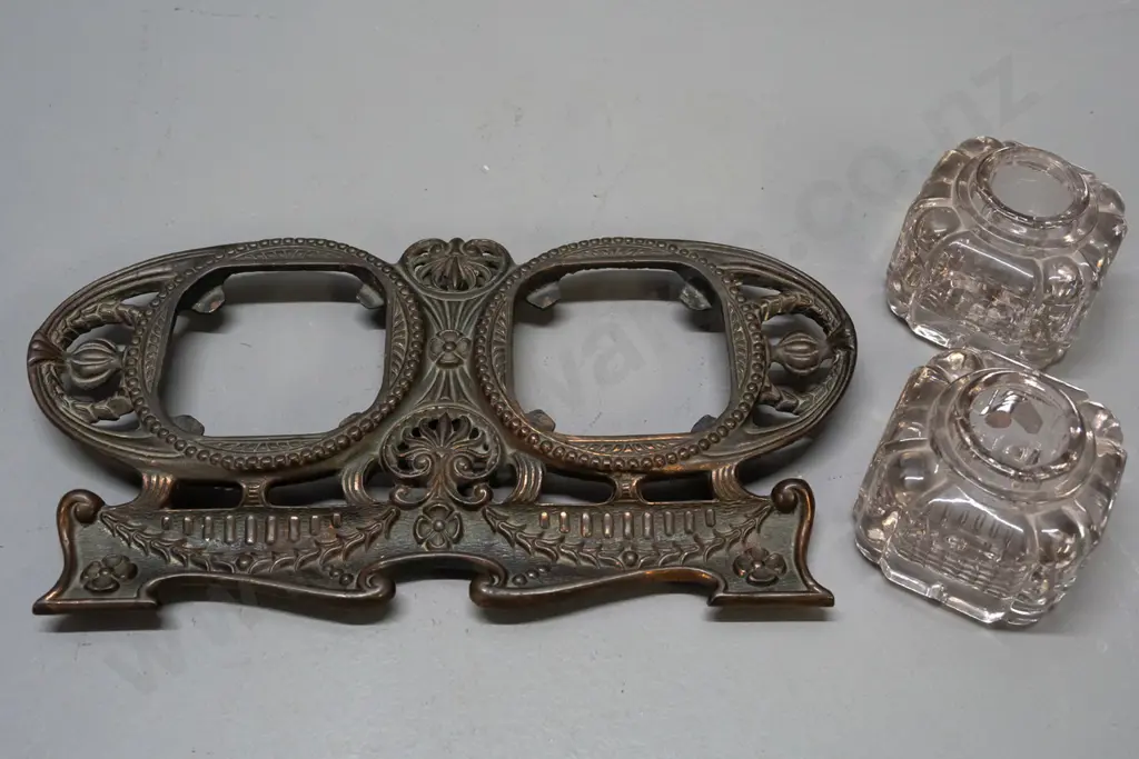 copper-finish cast metal desk set with 2 heavy glass inkwells, no lids L-270 Image 1++