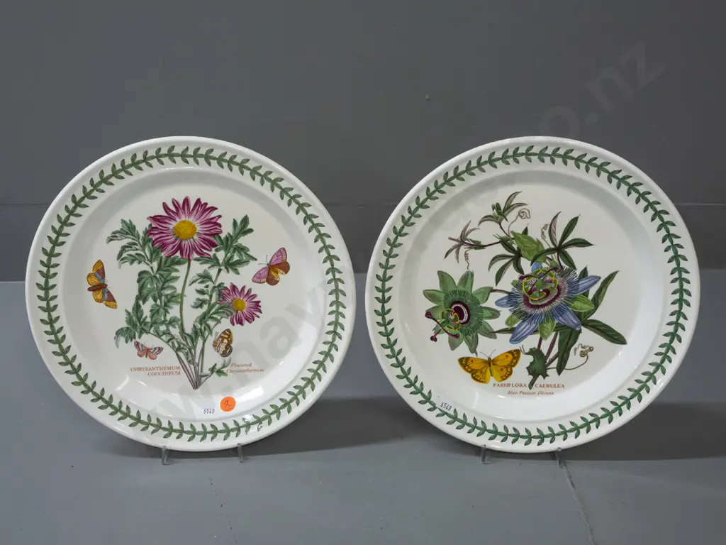 2 Portmeirion Botanic Garden series floral plates - Chrysanthemum and Passionflower. D-270 Image 1++