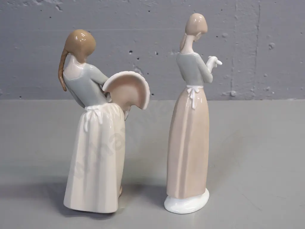 2  Lladro figurines - girl holding a turkey H-265 W-80 and a girl with lamb Image 1++