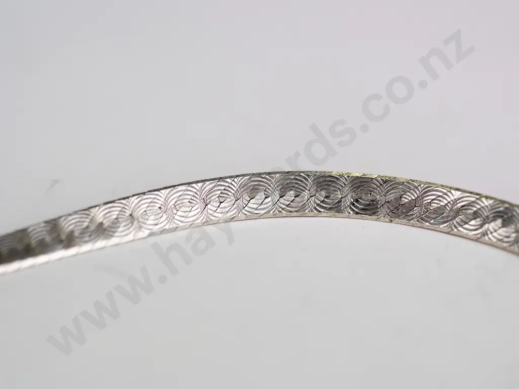 silver necklace stamped 925 Italy Image 1++