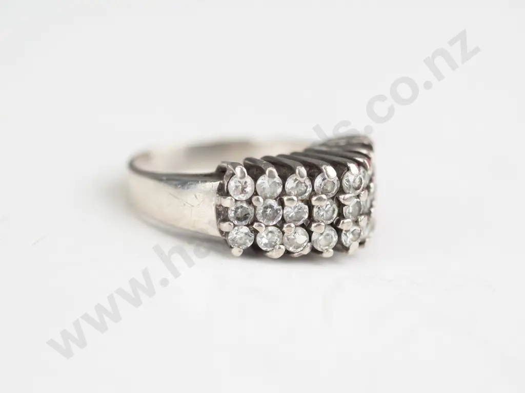 silver cz ring stamped 925 Image 1++