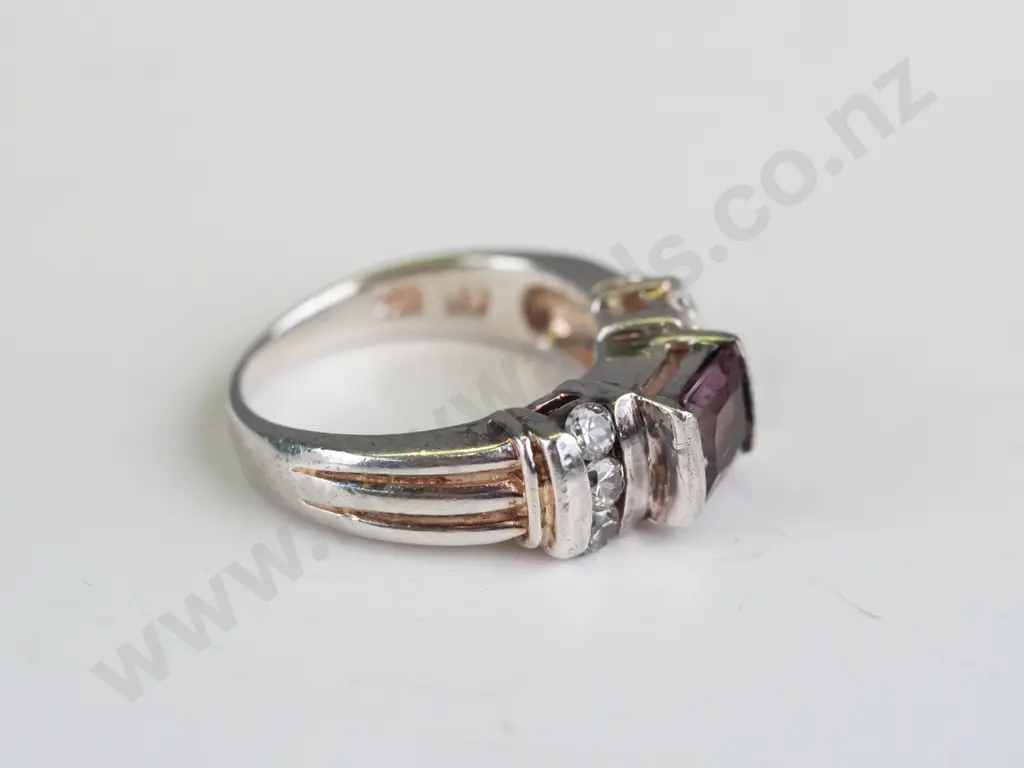sterling silver cz & purple stone ring stamped 925 Image 1++