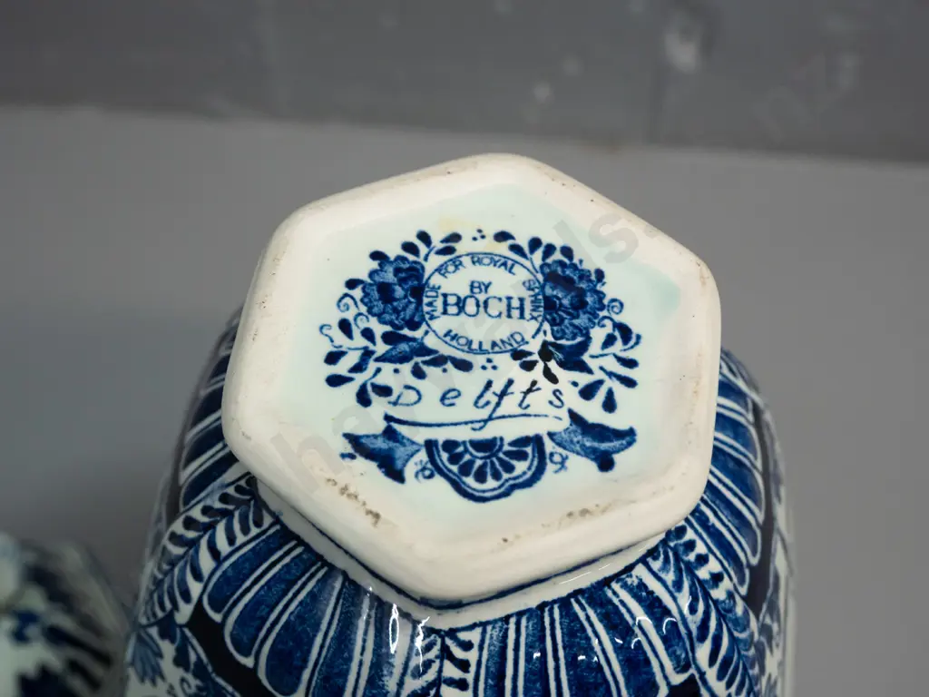 blue and white Delfts by Boch lidded urn with dog finial on lid H-360 Image 1++