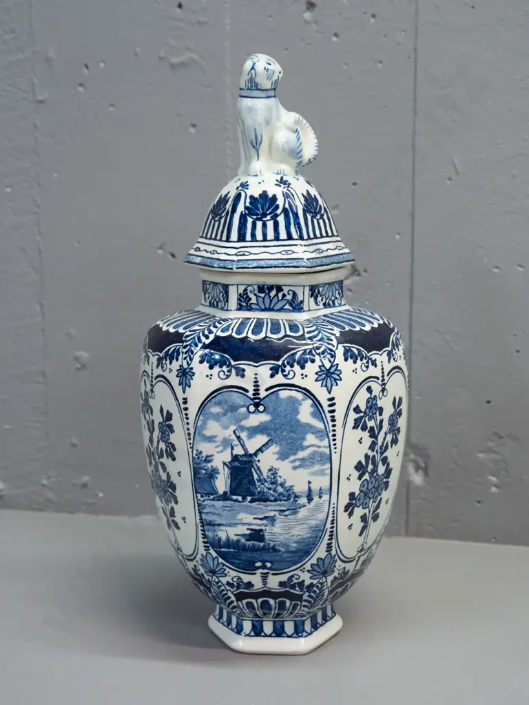 blue and white Delfts by Boch lidded urn with dog finial on lid H-360 Image 1++