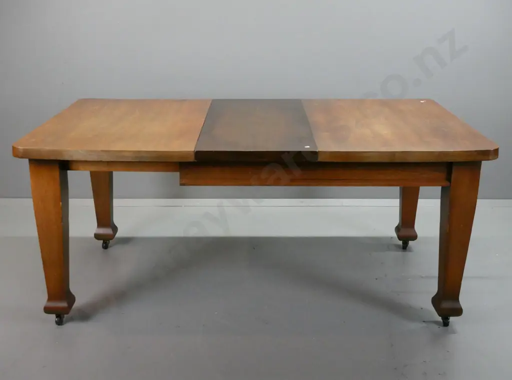 vintage oak Arts & Crafts wind-out table w/ one leaf, winding mechanism & handle works. 6x chairs: 4 diners + 2 carvers Image 1++