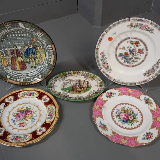 5 English plates - 2 Royal Albert, Wedgwood D-230, Royal Doulton and a Copland Spode oval saucer