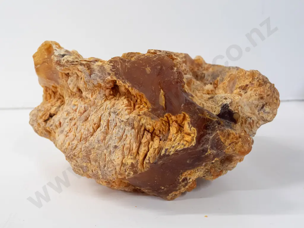 large piece of kauri gum weighing 1420 grams H-120 L-200 Image 1++