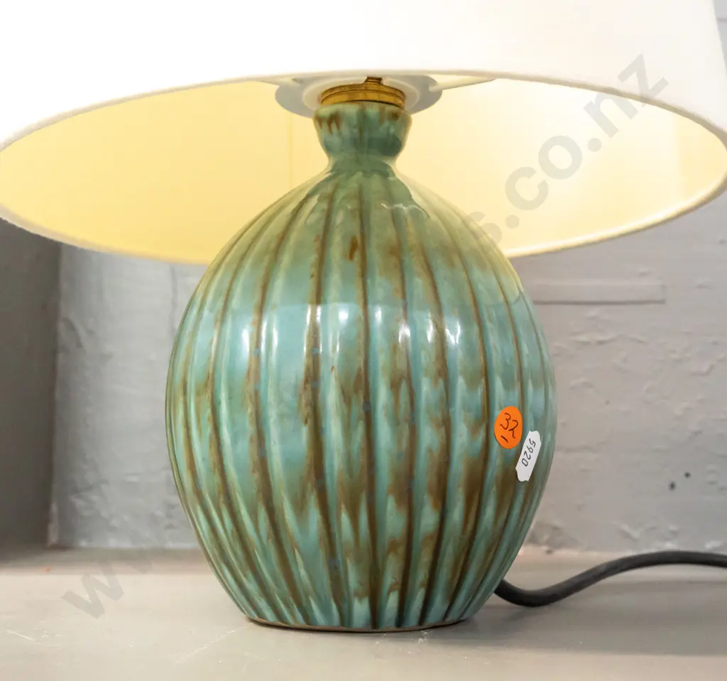 Hanmer pottery ribbed mottled blue and brown glaze table lamp H-380 including shade, base D-140 Image 1++