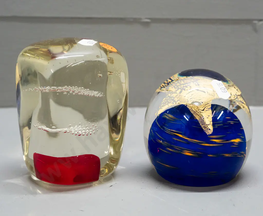 2 art glass paperweights - clear with red base and bubble design H-100 other with gilt flower and blue swirl Image 1++