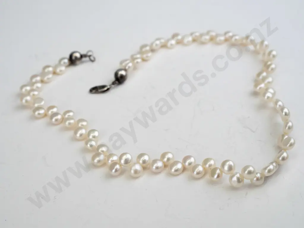 freshwater button pearl necklace stamped 925 on clasp Image 1++