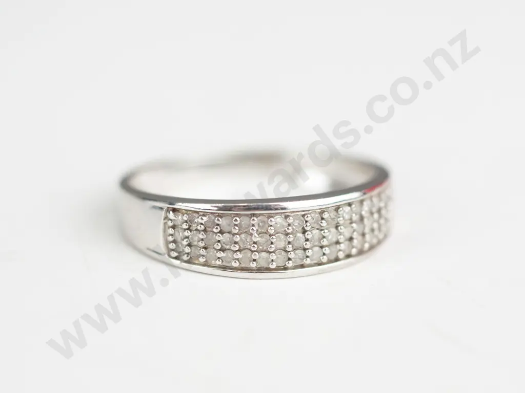 silver cz ring stamped 925 Image 1++