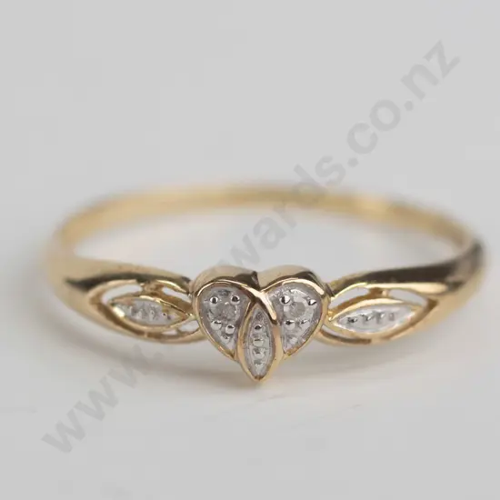 cz 9ct ring  - size P.5