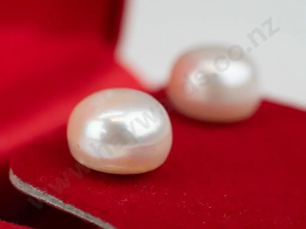 silver pearl earrings stamped 925 Image 1++