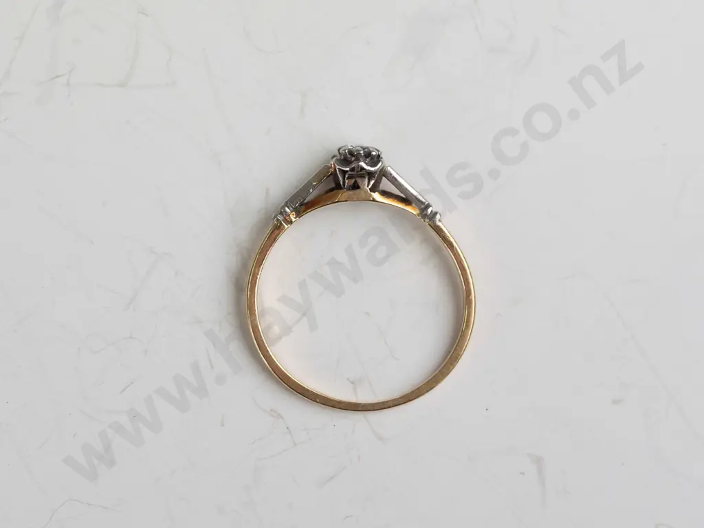 18ct gold platinum ring 1.90gms Image 1++