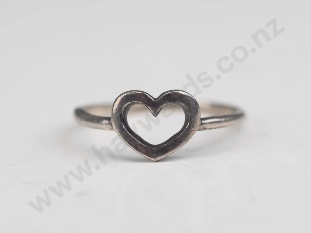 silver Karen Walker heart ring stamped KW 925 Image 1++