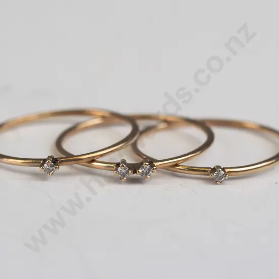9ct 3 diamond stacker rings - 2.3gms