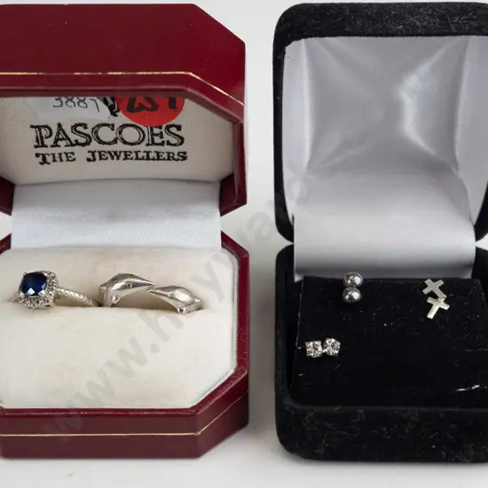 2x stirling silver rings, 3x pairs of stirling silver earrings