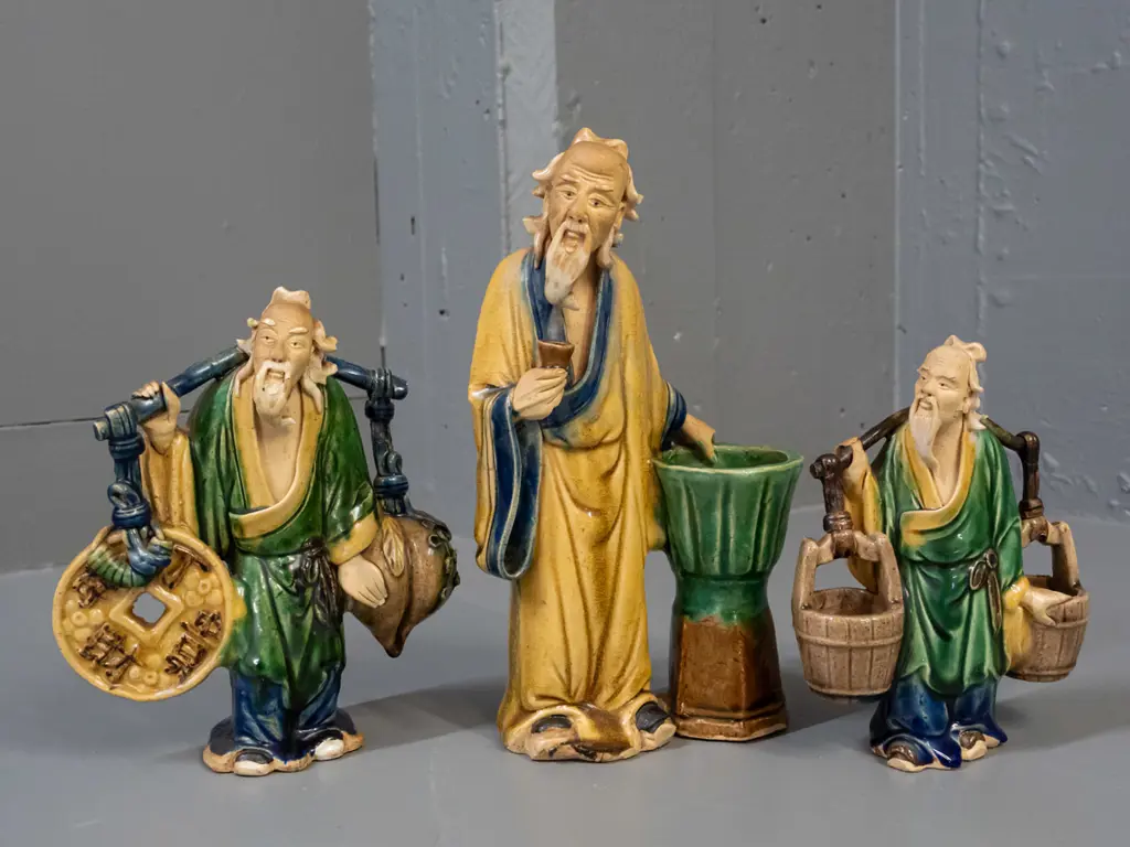 3 Chinese earthenware "mud men" figures - largest has fret to base H-230 Image 1++