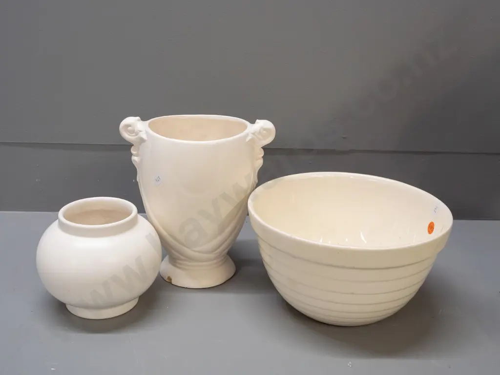 3 vintage Crown Lynn items with issues - globe shaped vase with hairline crack to top rim, handled vase with chips to Image 1++