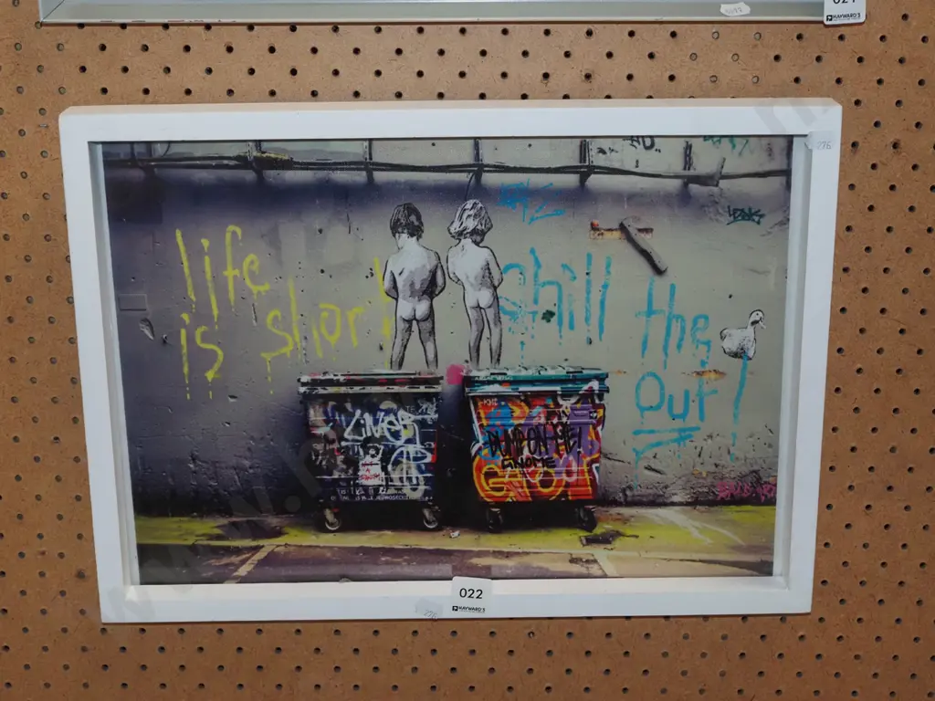 framed photo print - graffiti Image 1++