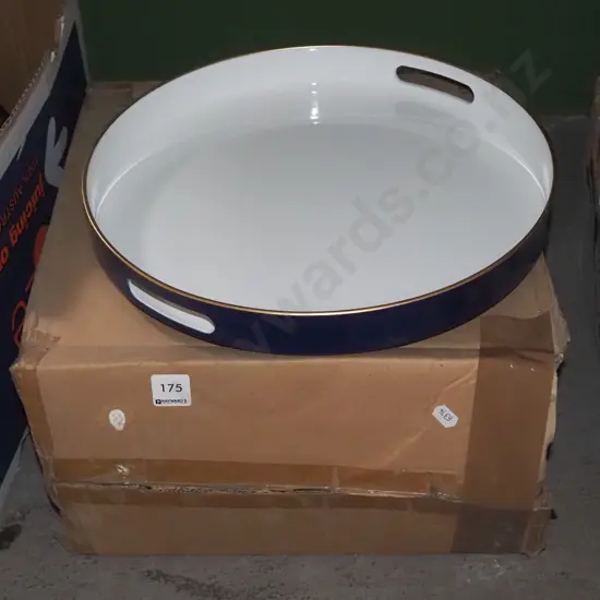 box of 4x as new blue and white plastic trays