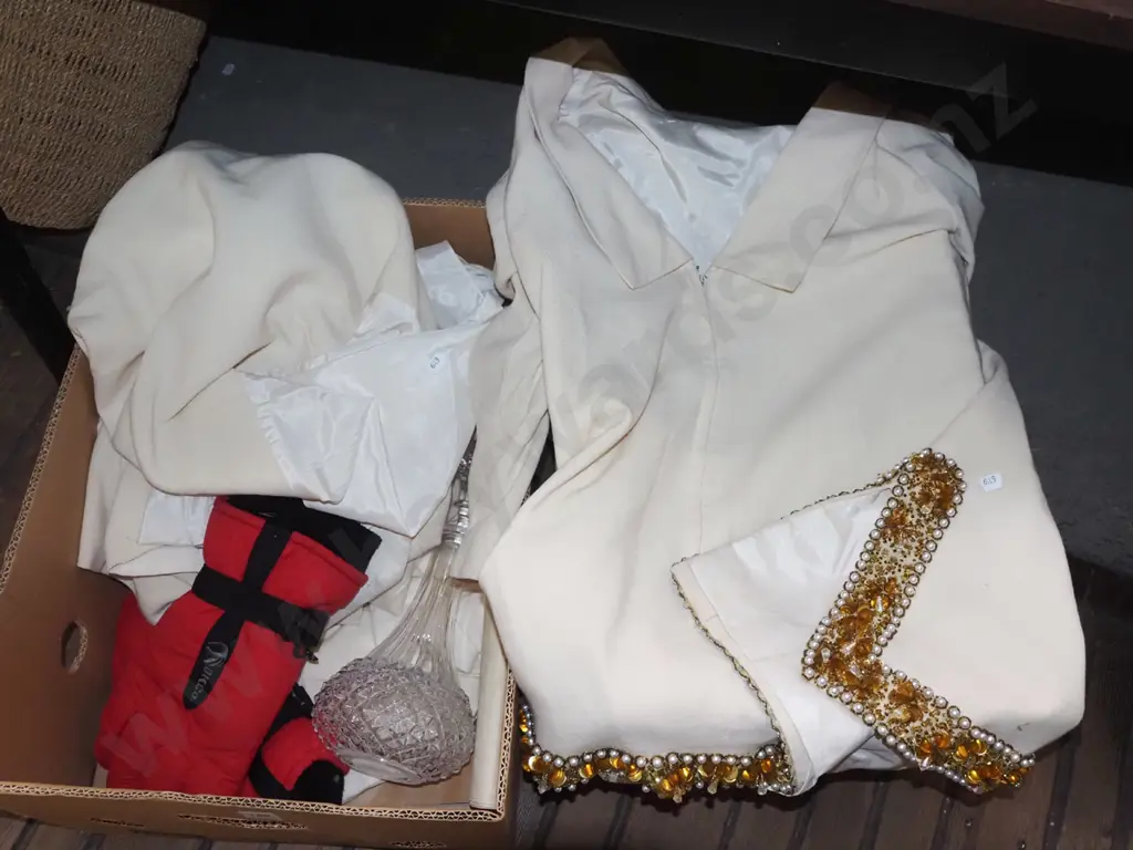 box; beaded cream top, decanter, ski gloves etc Image 1++
