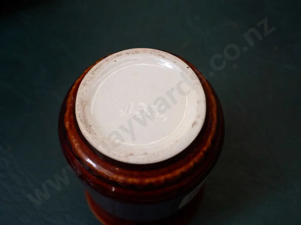 small vase - misfire to rim Image 1++