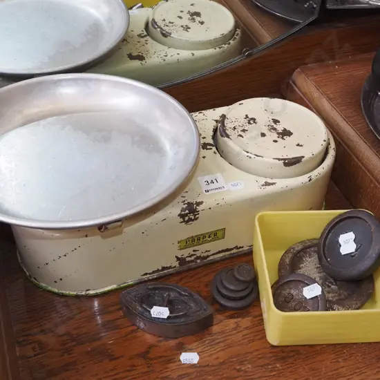 Harper balance scales