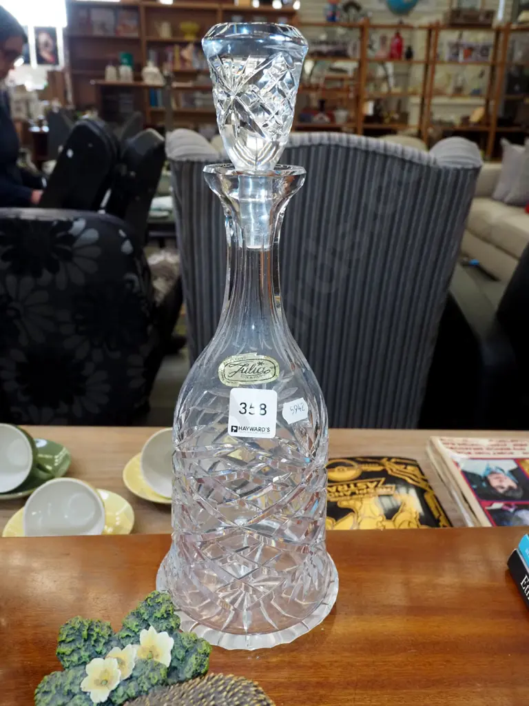 Polish crystal stoppered decanter H340 Image 1++