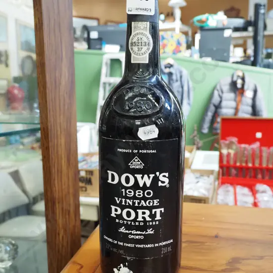 bottle of Dow's 1980 750ml vintage port