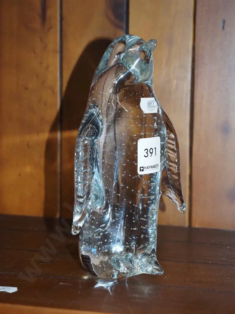 Swedish handmade glass penguin figurine Image 1++