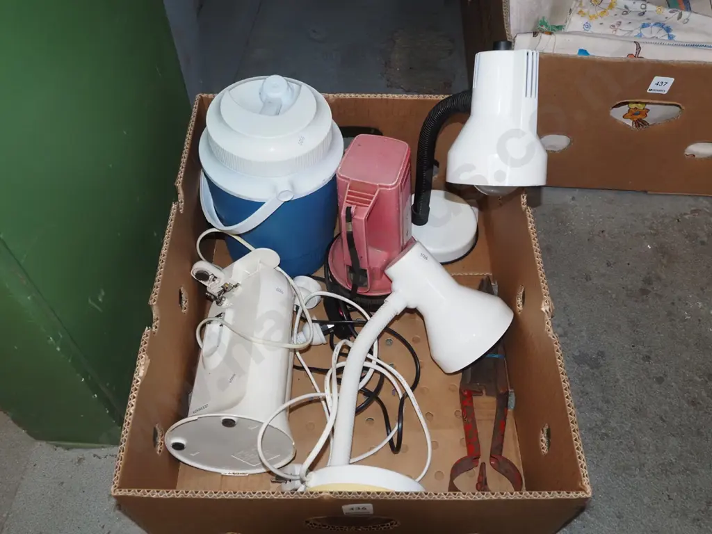 box; electric can opener, lamps, torch, drink bottle Image 1++