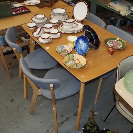oak veneer extending dining table with 4 matching chairs
