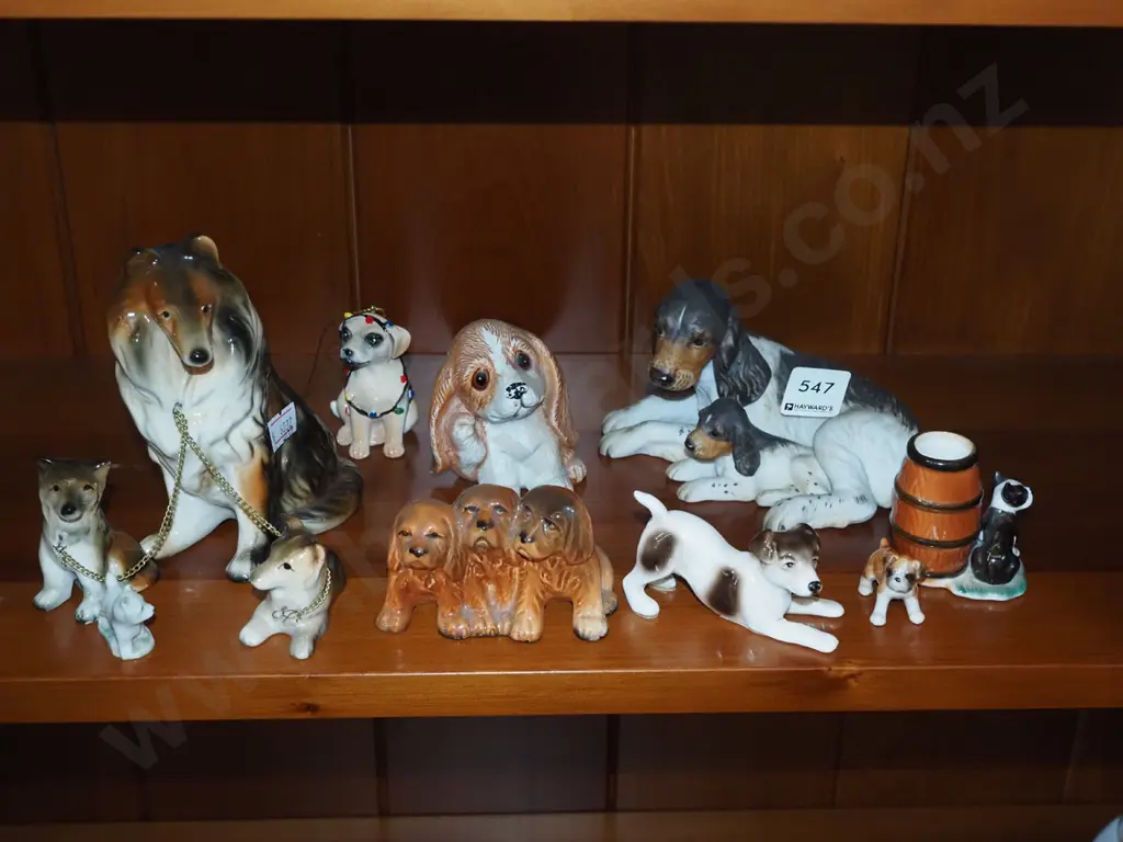 dog figurines Image 1++