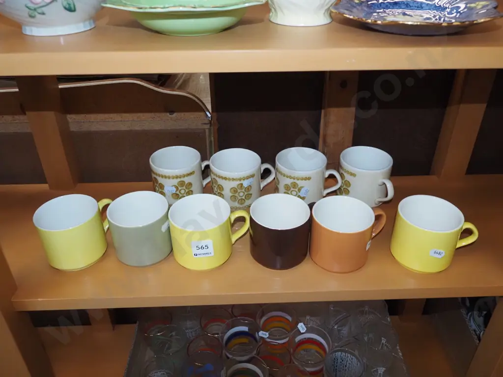 assorted Crown Lynn coffee cups Image 1++