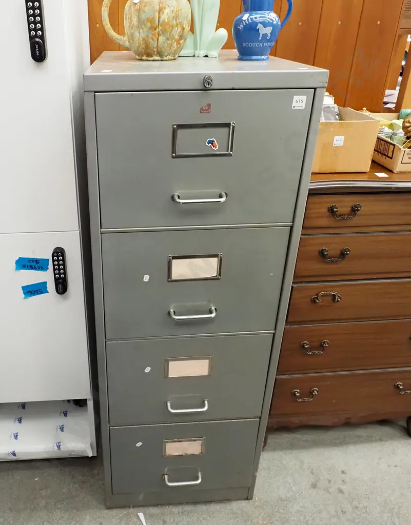 metal 4 drawer filing cabinet Image 1++
