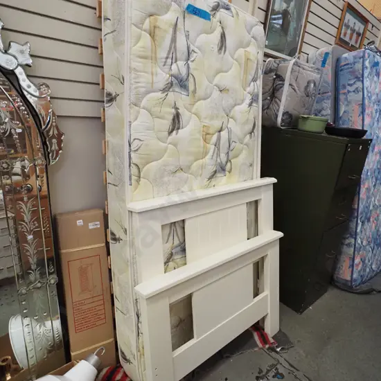 single slat bed base, mattress and headboards