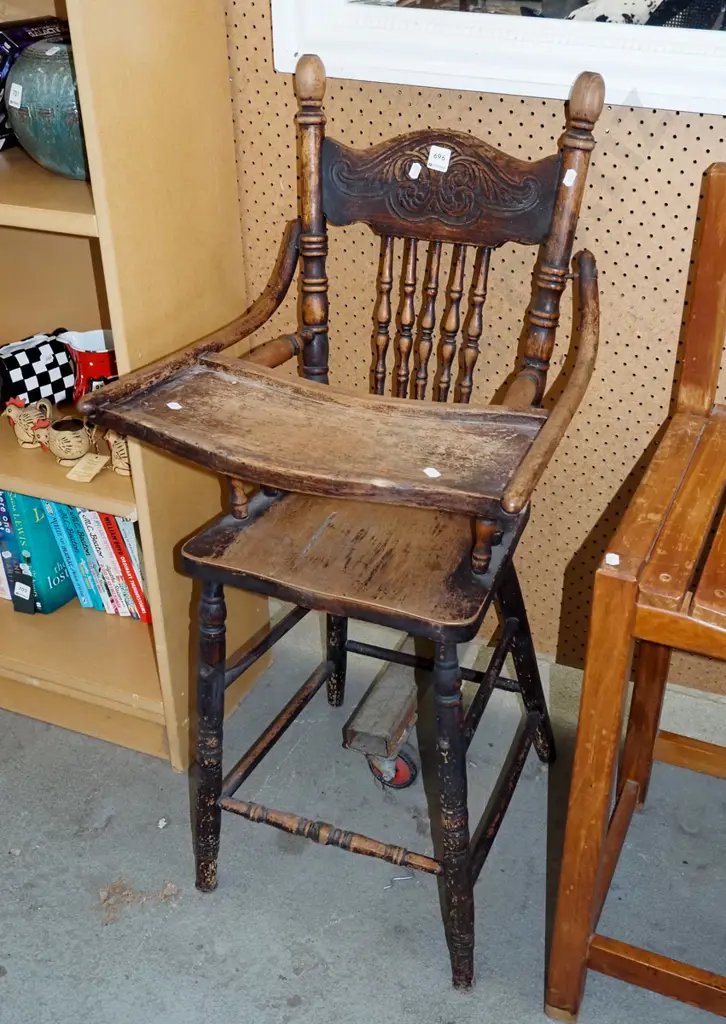 pressed wood spindle back high chair Image 1++
