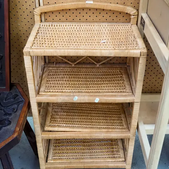 bamboo and cane light weight shelves H700