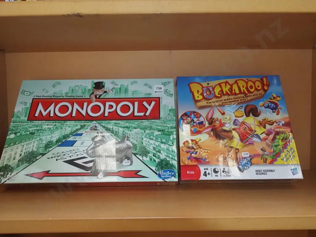 2x as new board games - Buckeroo, Monopoly Image 1++