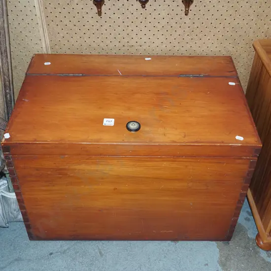 lift top rimu storage box H390 W590 D380