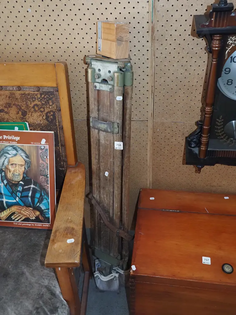  theodolite tripod Image 1++