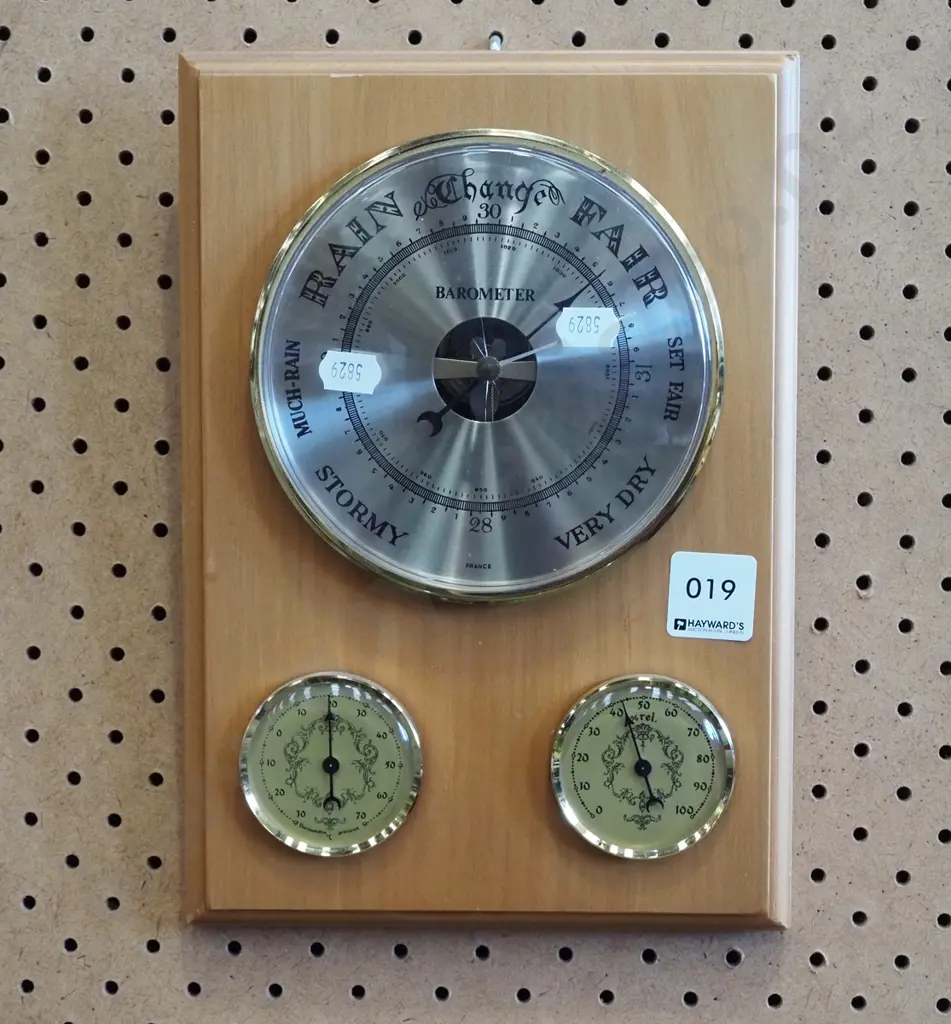 wall mounted thermometer/barometer/hydrometer Image 1++