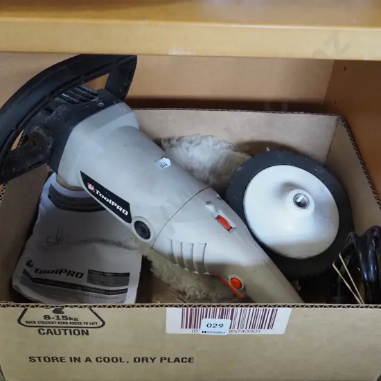 Tool Pro 1200W car polisher