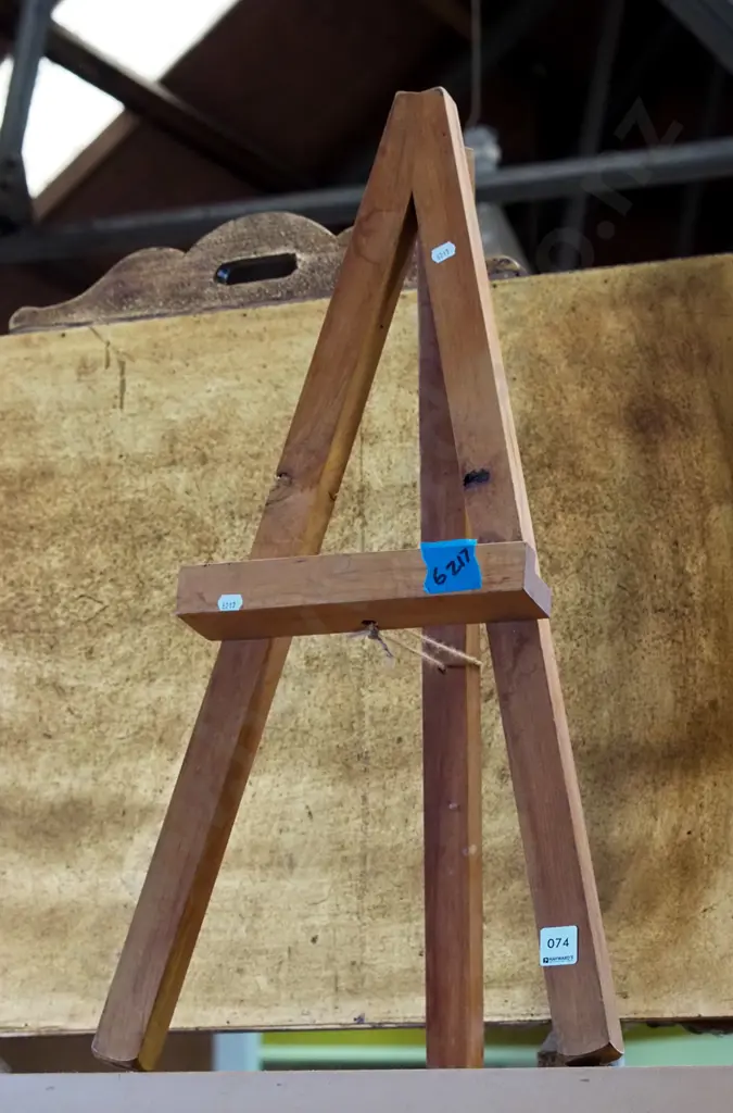 rimu easel Image 1++