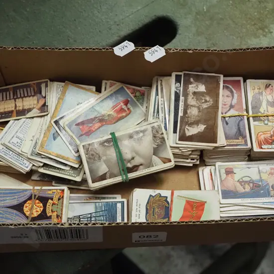 box; cigarette collector cards