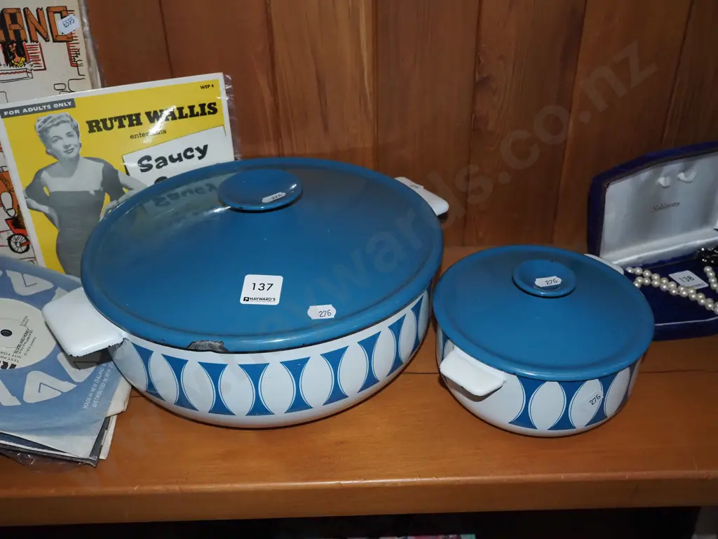 2x retro enamel lidded casseroles - some chips Image 1++